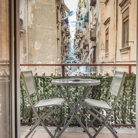 Casa Masaniello - Affittacamere Guesthouse In Historical Center Toledo Station Naples Exterior photo