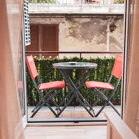 Casa Masaniello - Affittacamere Guesthouse In Historical Center Toledo Station Naples Exterior photo
