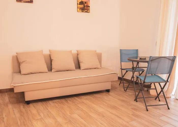 Casa Masaniello - Affittacamere Guesthouse In Historical Center Toledo Station