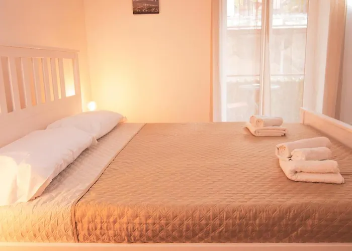 Casa Masaniello - Affittacamere Guesthouse In Historical Center Toledo Station
